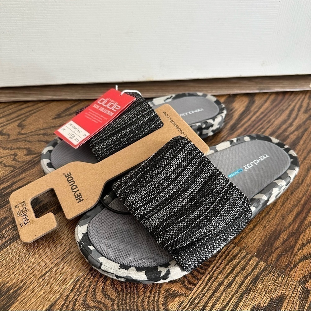 NWT Hey Dude Phoenix Dark Quarry Camo Slides Sandals Little Kids